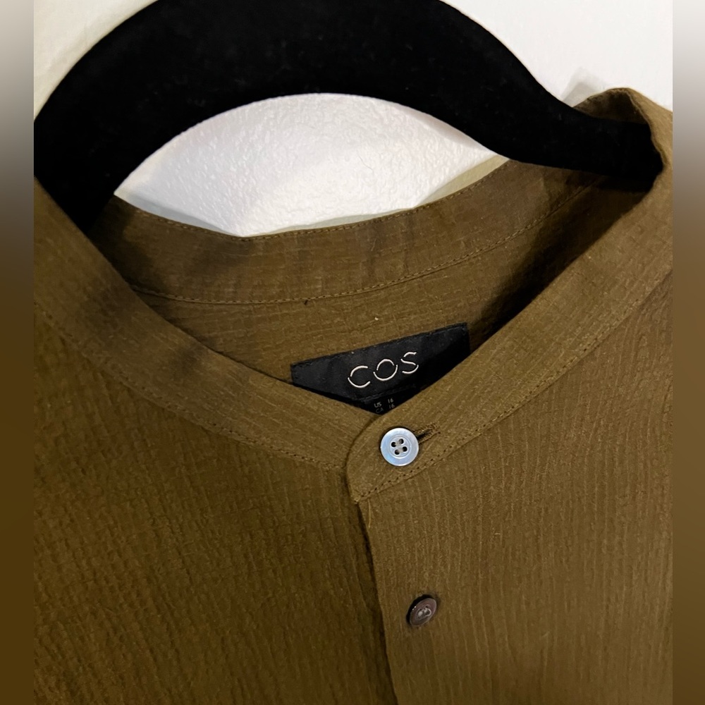 Mens COS green collarless shirt, excellent condition.
